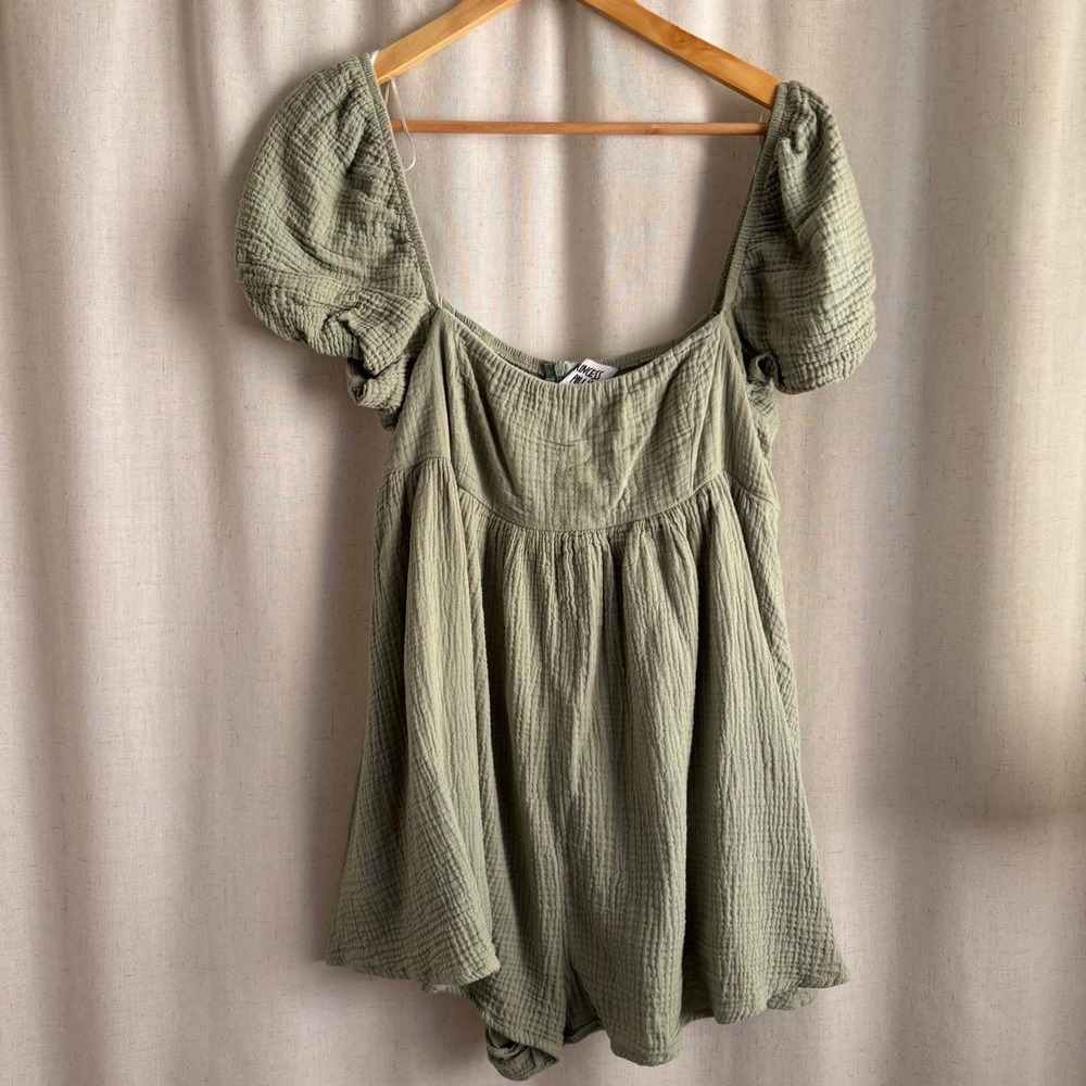 princess polly cottagecore green romper puff sleeve size 10